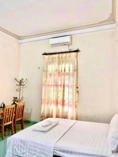 Khách sạn phong châu sốp cộp - 5