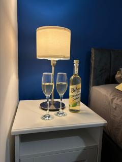 Modern 3BR Retreat Fast Wi-Fi Contractors Private Parking - 5