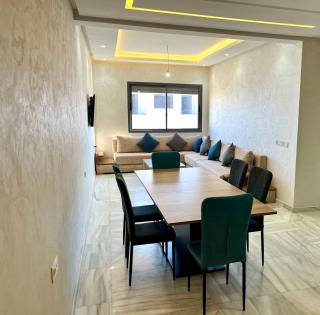 Beautiful sunny 2 bedroom in the city center! - 1