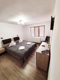 Popasul de Sub Munte - 8