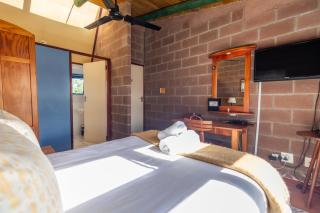 Stratfords Guest Suites - 2