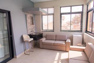 Waterfront Apartment - 5