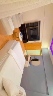 Blue Orchid Guest House - 8