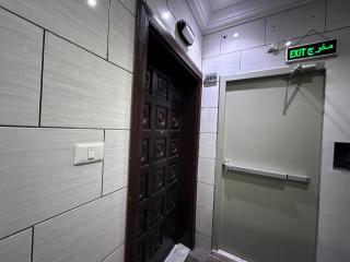 شقق الحمراء 1 - 3