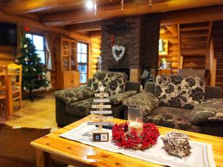 Luxusná drevená zrubová chata v obci Telgárt - 1