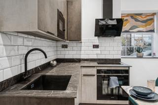 Casa Pinto Luxe & Comfy 3BR House with Private Rooms or Full-House Stay By AltoLuxo Short Lets & Serviced Accommodation - 0