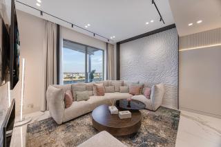 Daniels 3BR at La Cote with Full Sea View - 8