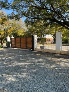 Louvre Guesthouse - 7