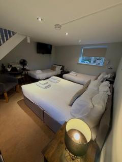 Rylands Farm Guest House - 1