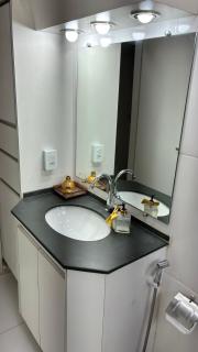 Quarto privativo com garagem - Bairro Tibery Uberlândia - Center Shopping Teatro Municipal - 1