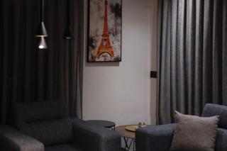 Blackwood Apartment - 6