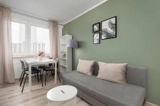 Comfortable One Bedroom Apartment Near Spodek in Katowice by Noclegi Renters - 3