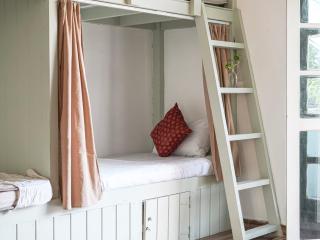 Dorm Room in Boutique Wellness Hotel - 4