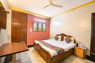 FabHotel Elegant Stay - 9