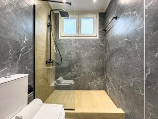 The Urban Penthouse - 8