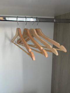 Rare 4 en-suite Bedroom Flat with Free Parking and workspace - 1