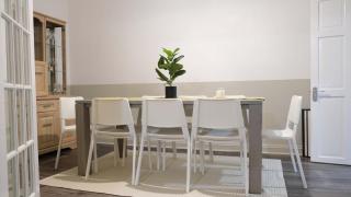 2 Adjoining Spacious Homes w Garden - Sleeps 14 - 6