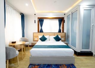 Hotel The Infinity Near Delhi Airport - 2