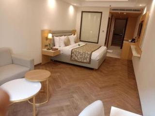 Hotel The Eureka International Near Delhi airport - 3