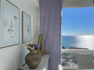 "El Cisne" by BenalSuites - Panoramic Sea View - 5