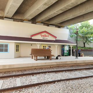 3 minutes walk from Hongik University Station Kpop, Shopping, Good location, Comfortable bed - 4