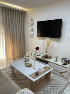 Elegant, Modern F2 Apartment Absolute Comfort - 0