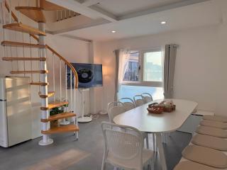 Hongdae Penthouse - up to 16ppl, 3BD, 2BT - 0