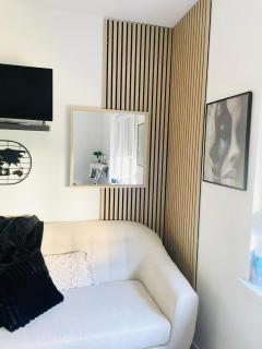 Charming Apartment - 4