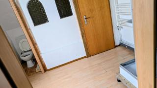 7-Room House for 15 People - 2