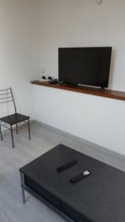 T2 refait à Neuf au calme avec TV et Fibre - 7