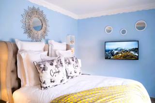 The Hemingway House 14 Resort Pool - 3