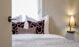 De Parel - In de winkelstraat - 9