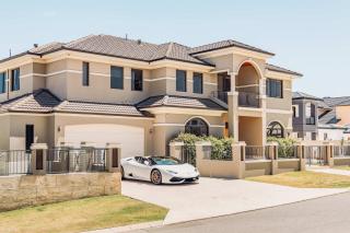 The Iluka Mirage - Sauna - Spa - Heated Pool - Fire pit - 5BR - 4