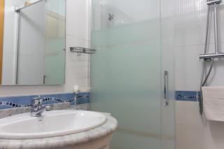 Global Vacacional, Piso práctico, con terraza y piscina en la playa de Canet - 1