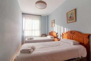 Global Properties, Piso practico, con terraza y piscina en la playa de Canet - 4