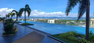 Cozy and Airy Mactan Newtown Staycation - 8