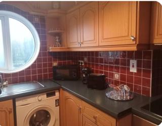 Kathleen's Apartment includes Car Parking - 8