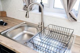 3 Bedroom House with 6 Beds and Driveway, Sheffield - Sheffield - 4