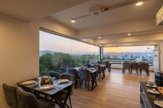 The Classic Crown Udaipur - A Luxury Hotel by Lake Pichola - 8