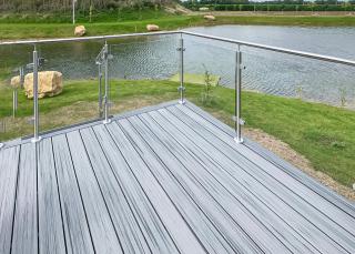 Lakeside Luxury Lodges - 1