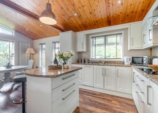 Charlesworth Lodges - 1