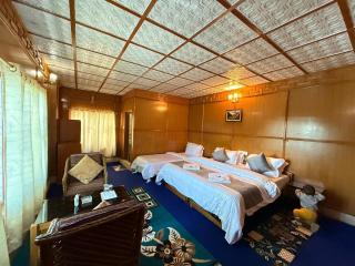 Hotel Tawang Holiday - Tawang - 1