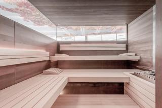 The Deluxe by Regina - 2