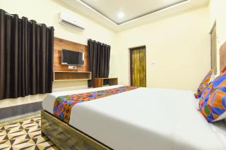 Hotel Rocking Yash Stays - 5