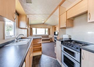 Riverside Caravan Holiday Park - 6