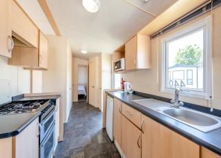 Riverside Caravan Holiday Park - 5