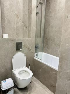 Просторная и светлая квартира в центре Алматы - 2