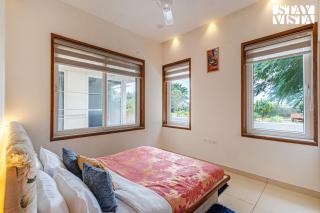 StayVista at Brickstone Villa with Lake View - 5