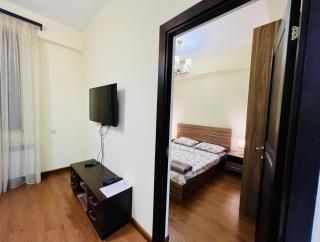 Premium Apartment Right by Republic Square - 2