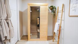 Modern 4BR Retreat - Sauna, Arcade & Fire Pit - Minneapolis - 9